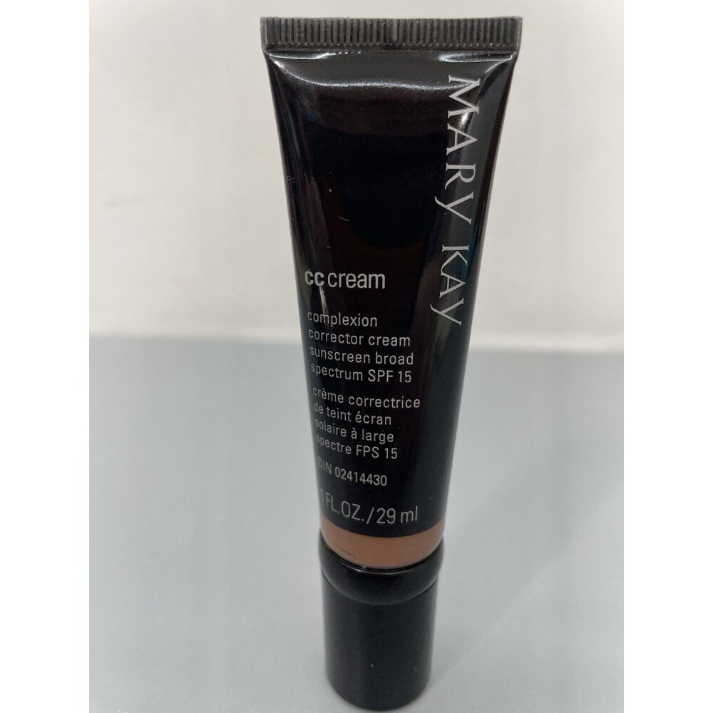Mary Kay CC‎ Cream Sunscreen Broad Spectrum SPF 15 Very Deep 1oz. New